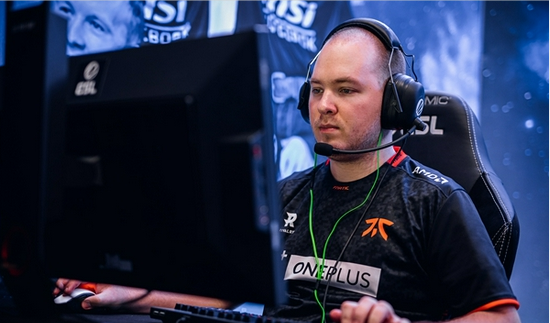 王思聪战队夺冠背后的电竞产业困境分析